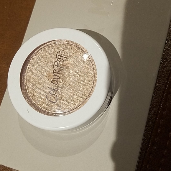 KKW eyeshadow palette - Picture 5 of 11